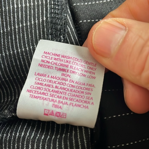 No Boundaries Black Pull on Stretch Dress pants- Junior (Large) 11-13 - Picture 9 of 14